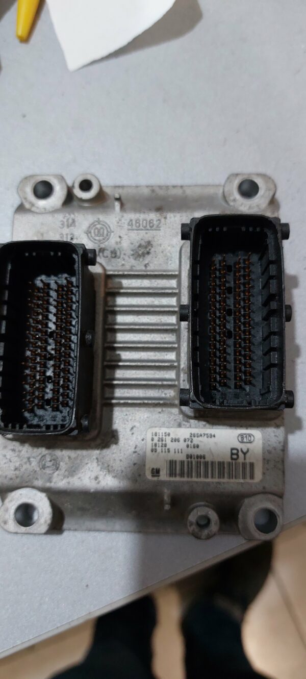 ELEKTRONIKA MOTORA OPEL #181150#26SA7594# 09115111# 0261206072