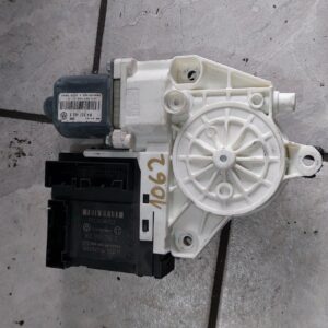 Motor podizaca stakla golf 5 prednji 1K4837401E #1K0959792C#