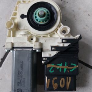 MOTOR PODIZACA STAKLA PASAT 6 ZADNJI DESNI#1K0959704F