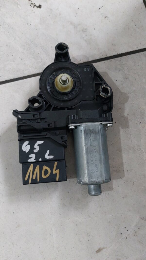 MOTOR PODIZACA STAKLA GOLF 5 ZADNJI LIJEVI#5M0839401B