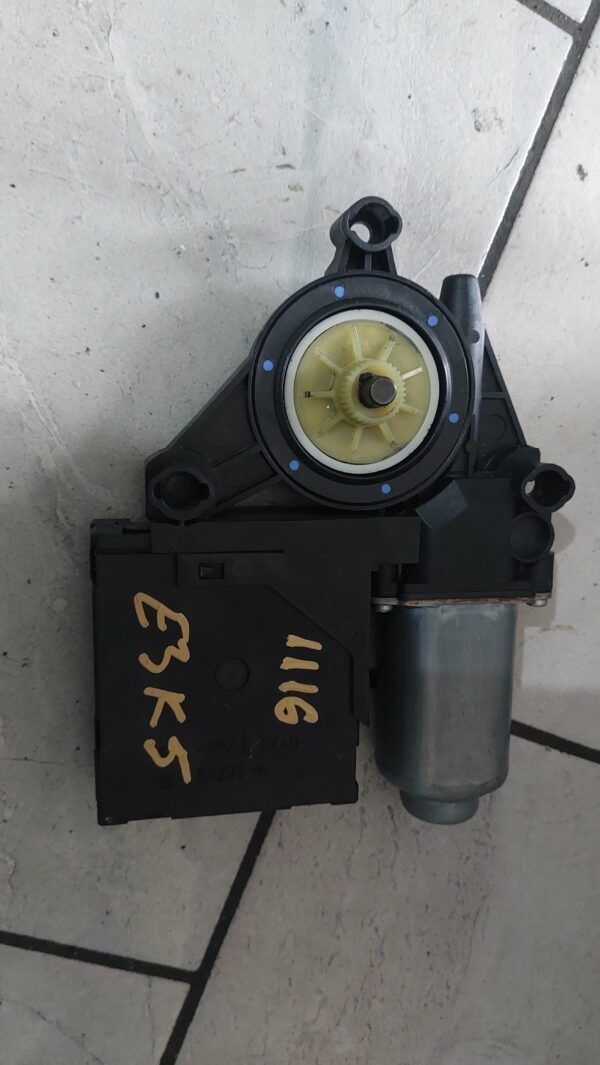 Motor podizaca stakla touran prednji desni 1T0959702B#1K0959792G