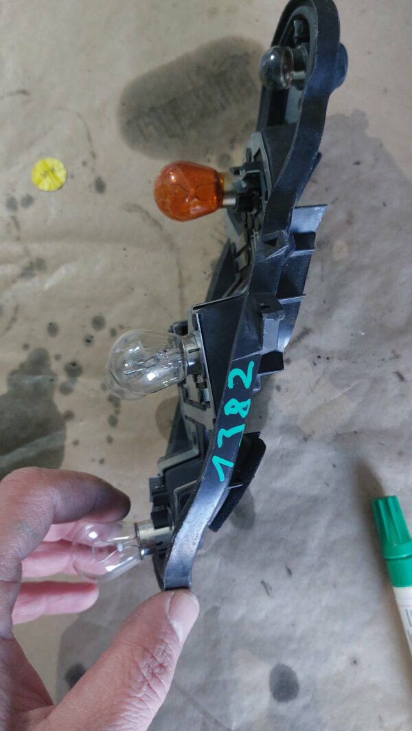 NOSAC SIJELICA OPEL CORSA D DESNI#89037852A