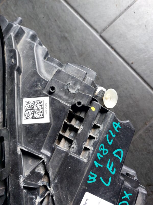 FAR MERCEDES CLA W118#A1189060801#DESNI#PIK#FAR#