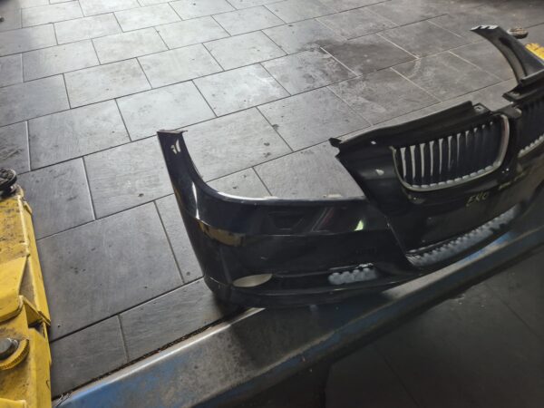 BRANIK BMW E 90 PREDNJI