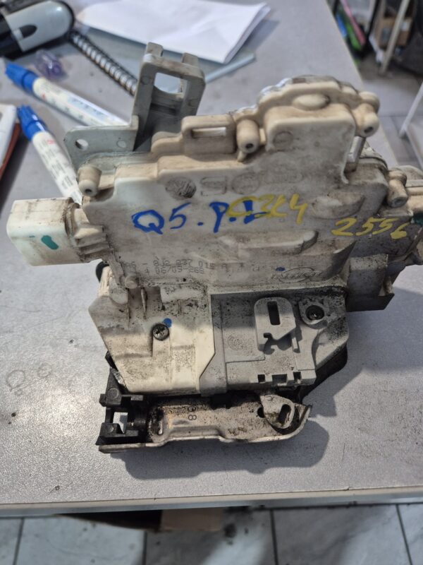 BRAVA VRATA AUDI Q5 PL#8J2827015BRAVA VRATA AUDI Q5 PL#8J2827015