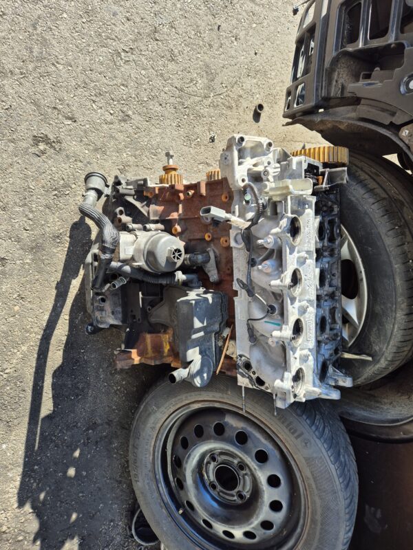 MOTOR PEUGEOT 1.6  ZA DIJELOVE#9682446510