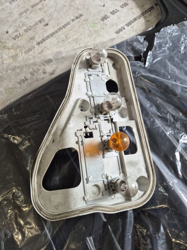 NOSAC SIJELICA OPEL ASTRA H KARAVAN DESNI#417042R