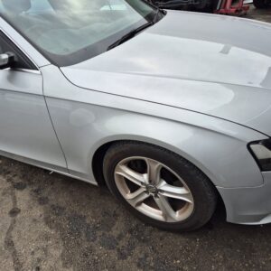 AUDI A4 B9 2.0