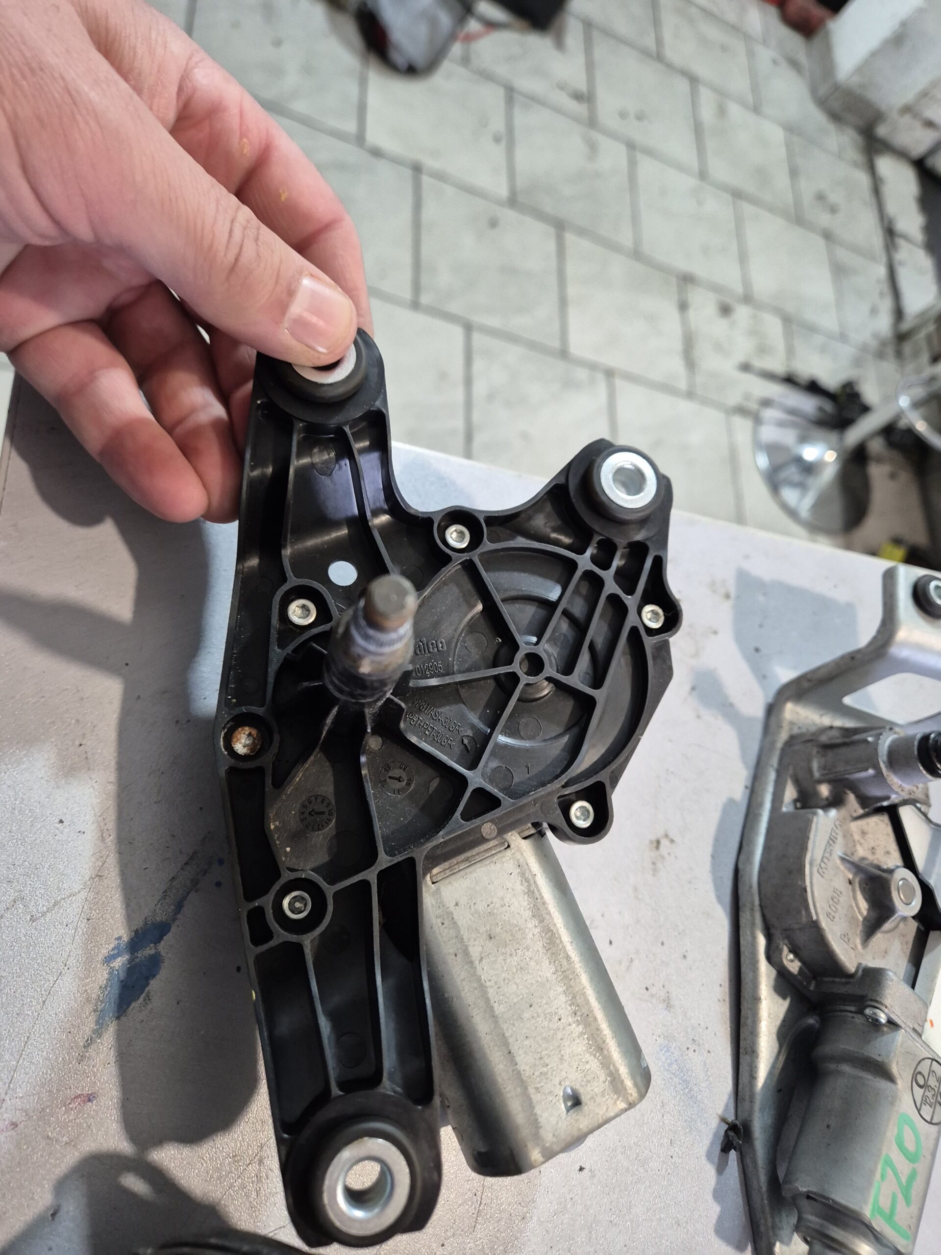 MOTOR BRISACA BMW 1 F20 ZADNJI#7258532-A102#18558210