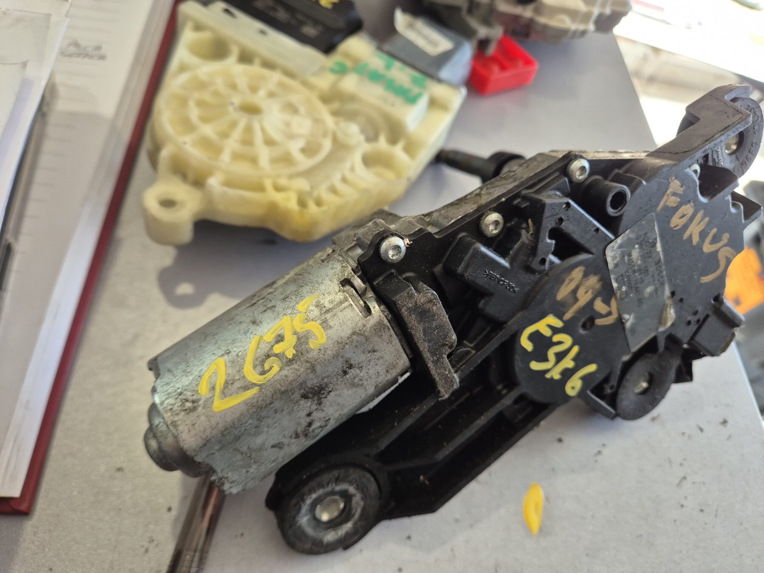 MOTOR BRISACA FORD FOXUS Zadnji #0390201582