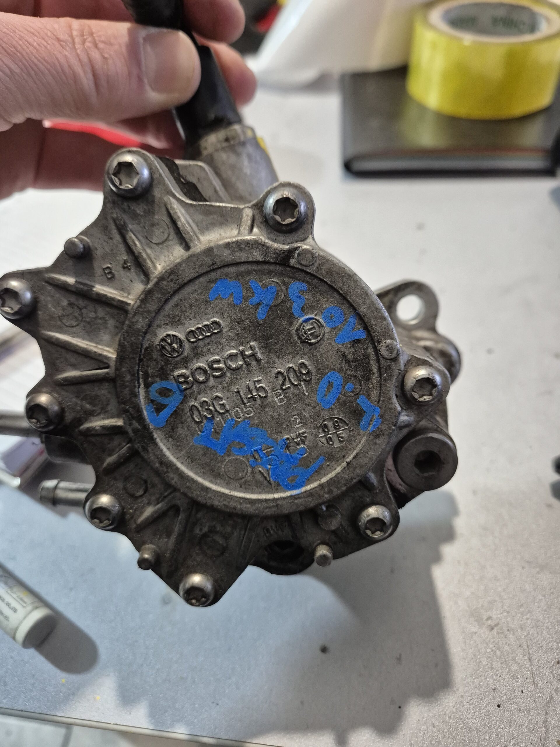 PUMPA GORIVA GOLF PASAT#03G145209