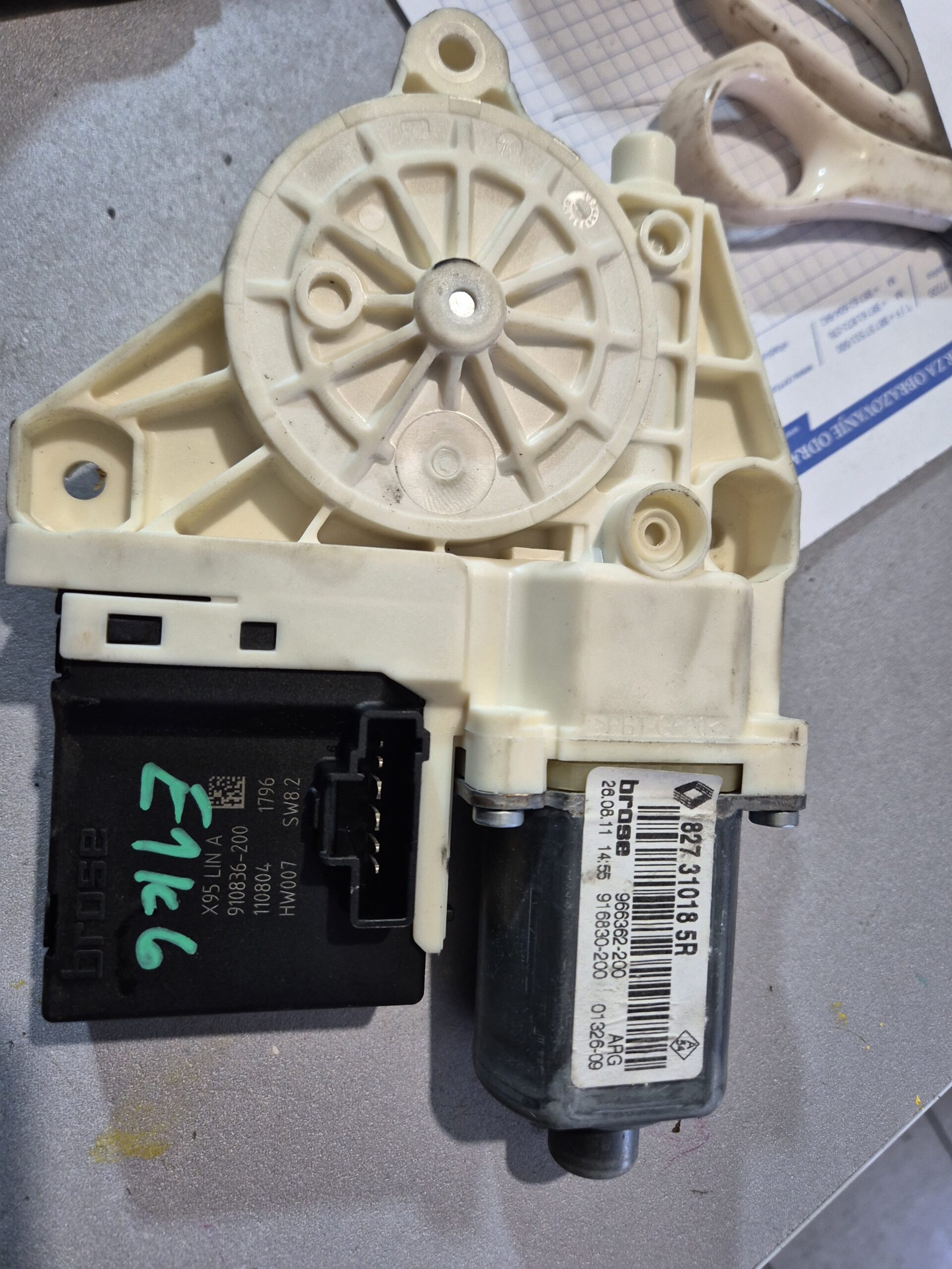 MOTOR PODIZACA STAKLA MEGAN 3 ZADNJI LIJEVI#827310185R#966362-200
