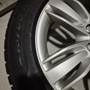 FELUGE SA GUMAMA AUDI 215/60R17 5×12