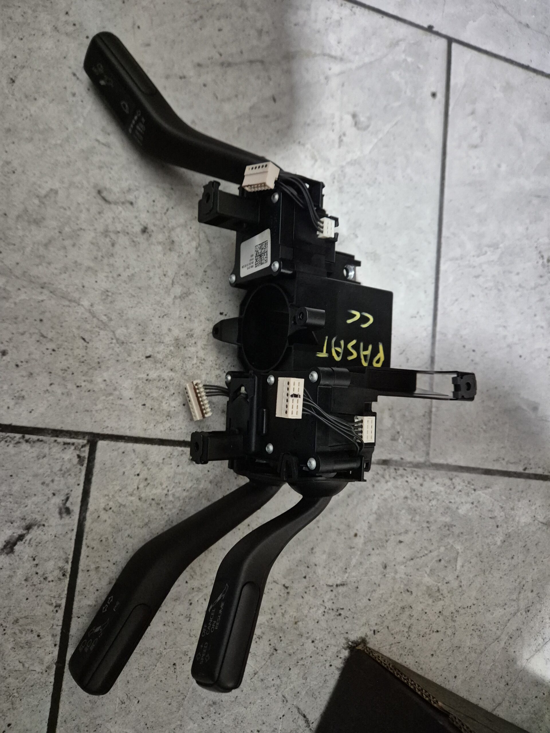 PREKIDACI ZMIGAVACA I BRISACA PASAT CC #3C5953501BN