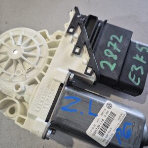 MOTOR PODIZACA STAKLA PASAT 6 ZADNJI DESNI #973622106
