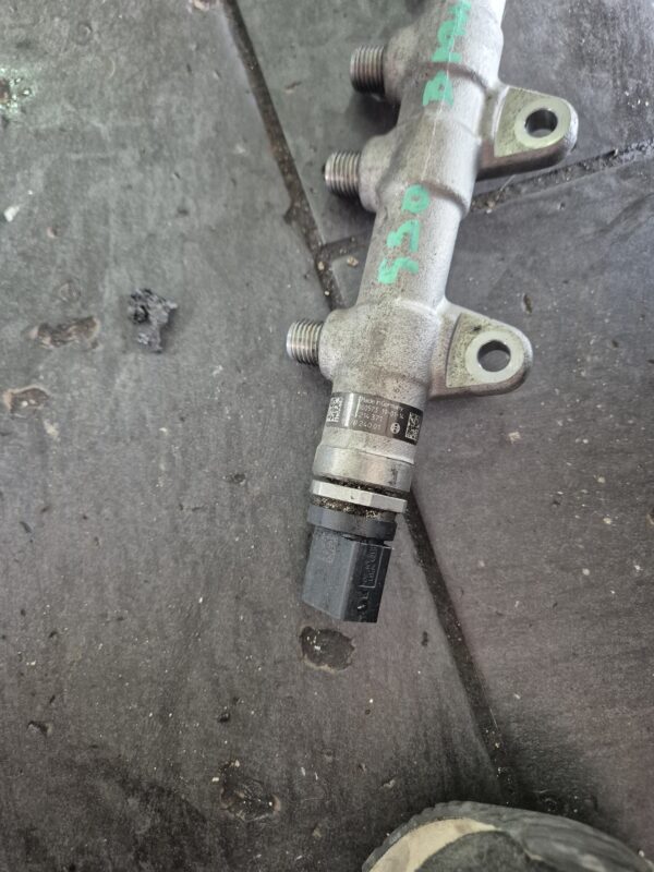 PUMPA GORIVA BMW 5 G30 2.0# DIZNA MOTORA BMW 5 G30#0445010775#0445111009#8579236#0281006886#0445214371#