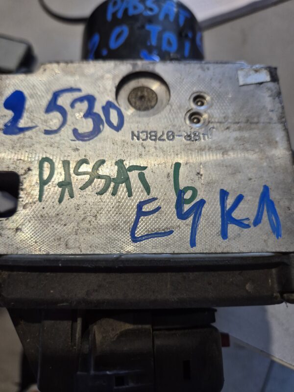 ABS PUMPA PASAT 6 3C0614095Q