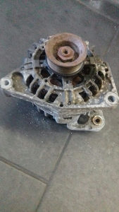 Alternator pasat 5plus benzin 06B903016D